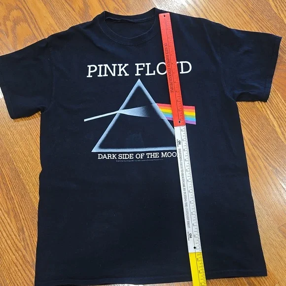 Pink Floyd Dark Side of the Moon Black T-Shirt - Picture 7 of 8